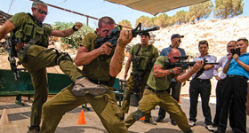 以色列反恐教练讲解反恐实践